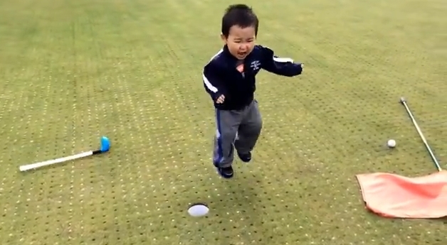 two-year-old-peter-golf-tantrum