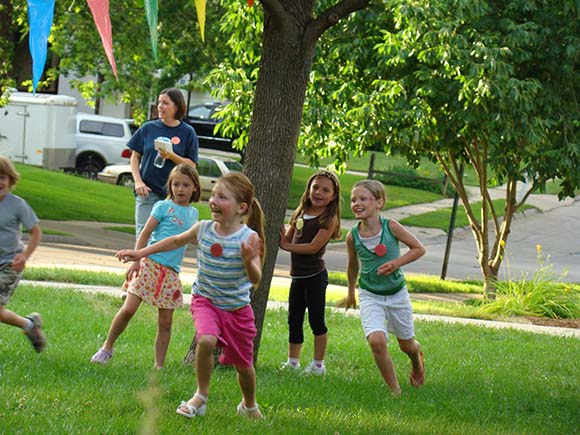 other-peoples-kids-playing