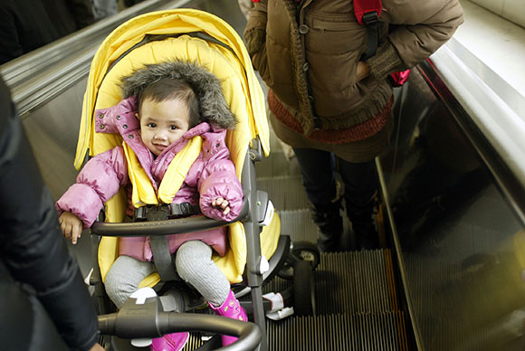 strollers-on-escalators