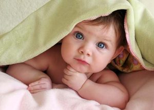 8 Doable Tips To Help Your Baby Switch To A Big Bed