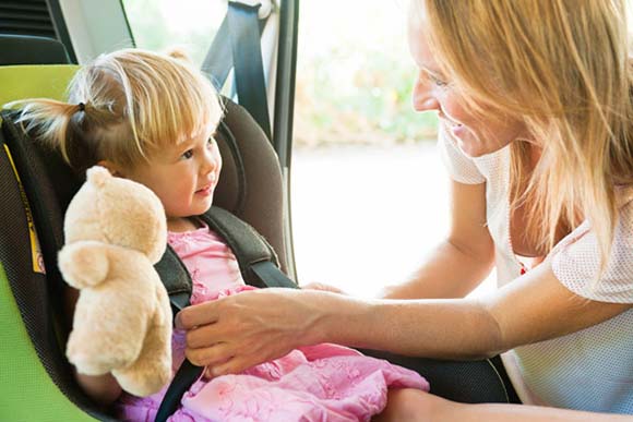 stuff-animal-baby-in-car-seat