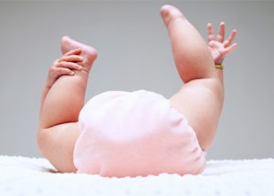 Cloth vs Disposable Diapers: 9 Things To Consider When Choosing
